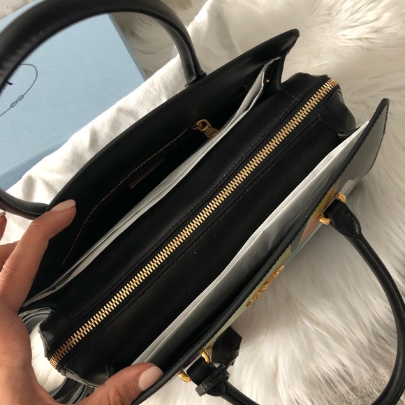 Rare Prada Black Graphic Face Print Tote Bag - Picture 6 of 8